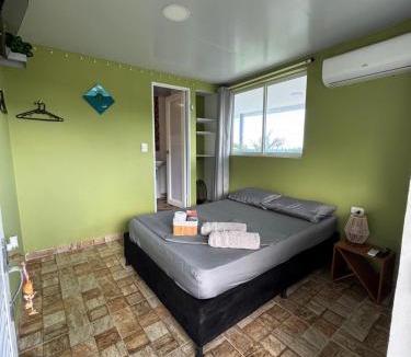 Providencia Bed & Breakfast | Posada ontimeview