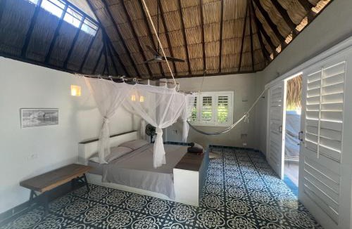 Santa Veronica Hotel | KokohauBungalows