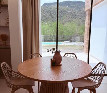 Nimaima Apartment | KOA Villeta - Loft y terraza con vista a la montaña
