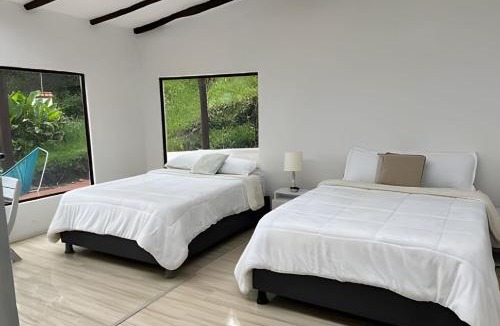 Subachoque House | Casa del Cielo: Aventura, descanso y estrellas sobre montañas