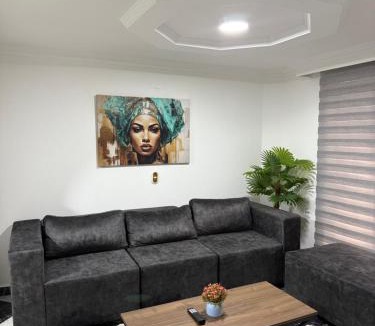 La Candelaria Apartment | Apartamento amplio y hermoso en el centro Medellín