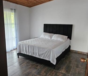 Alegrias House | Casa Grande Pereira cerca terminal