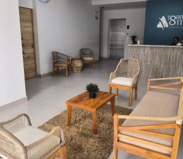 Torices Apartment | APTO A 5 MIN CAMINANDO PLAYAS DE MARBELLA y A 20 MIN DE MURALLAS