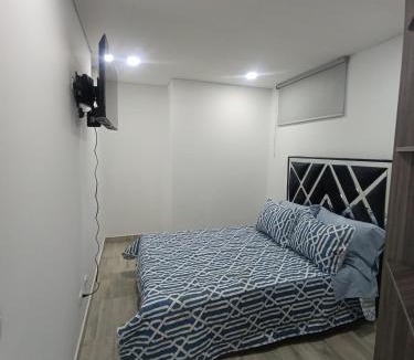 Bogota Apartment | Apartaestudio amoblado, Edificio Avanzzare T2-704