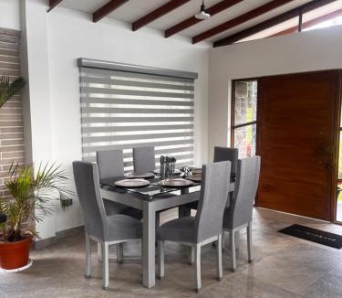 Ubate House | Casa de Campo Moderna Ubaté - Sector La Laja