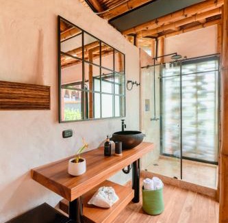 Pereira Hotel | Kawa Bamboo Retreat