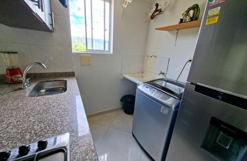 San Gil Apartment | Espacio Moderno con Vista y Piscina Privada