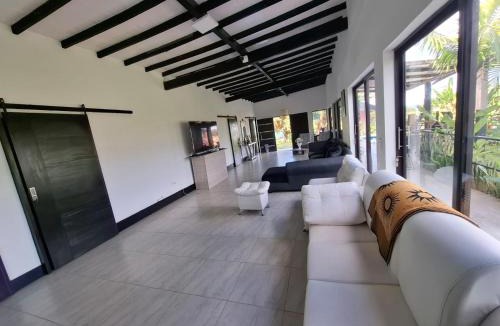 Donmatias Villa | Casa de lujo wifi jacuzzi charcos parking
