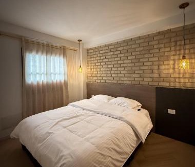 Mongui Bed & Breakfast | Alma House