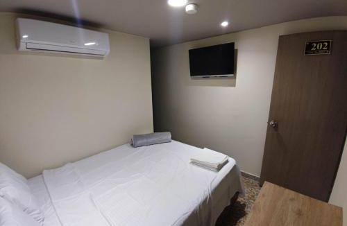 Ibague Hotel | Hotel Cadiz IN