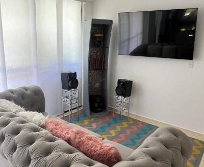 La Tebaida Apartment | Alojamiento Familiar Premium - Con Piscinas, Jacuzzi y Capacidad 13 - By Molca Travel