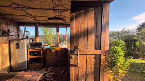 Salento Ski Chalet | Rustic Cabin in Salento