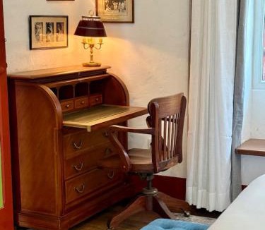 Jerico House | Elegant Colonial Walkable Casa