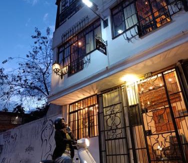 Chiquinquira Hotel | Amuya Hostel