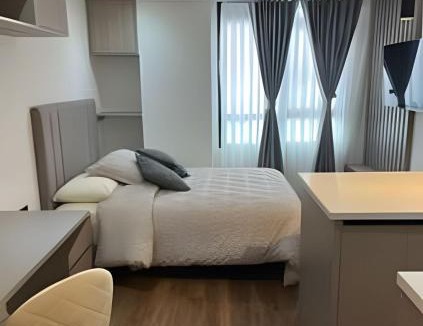 Normandia Apartment | Modern Studio Near Airport Free WiFi Self Check-in