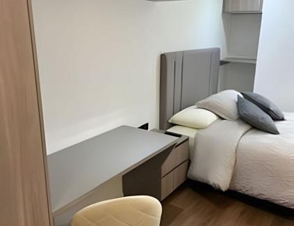 Normandia Apartment | Modern Studio Near Airport Free WiFi Self Check-in