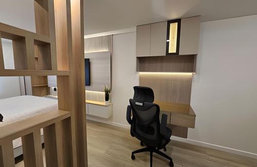 Normandia Apartment | Exclusive Loft 10 Min from Airport Free Parking & WiFi