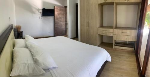 El Cerrito Villa | Beautiful Farm in Santa Elena