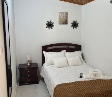 Calle 26 Apartment | Golden Airport Connection Hotel