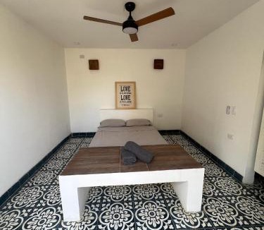 Santa Veronica Hotel | KokohauBungalows
