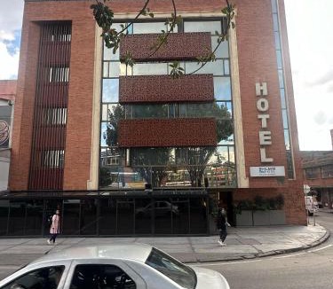 Engativa Hotel | Lavid Hotel Palacio Real