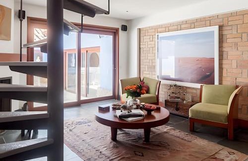 Suba House | Casa Azul - Casa de Lujo Bogotá