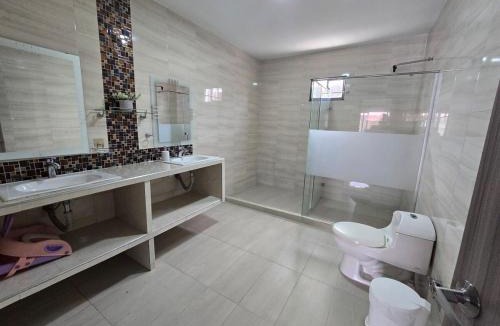 Malambo House | Casa con piscina cerca al aeropuerto