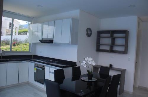 Silvania House | Casa Campestre Piso 1