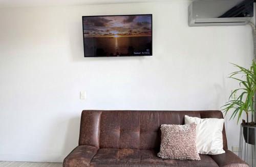 Las Lomas I Apartment | Ac, fast wifi 400 mg, quiet, nature in El Poblado