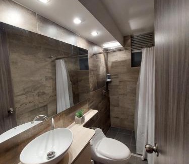 Floridablanca Apartment | Apartasuite Privado Espectacular Vista Panorámica cerca al HIC FOSCAL 3 Habitaciones