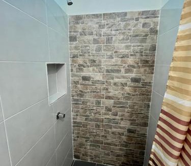 Doradal Hotel | Habitación Central en Doradal 01