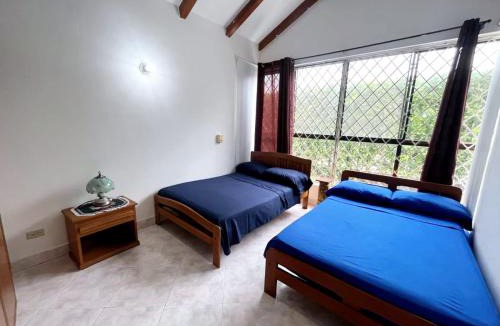 Ricaurte Villa | Villa Marisol Hermoso Condominio con Piscina