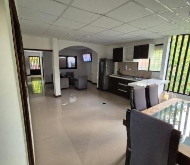 San Vicente de Chucuri House | House accommodation and parking