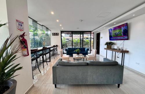 Las Lomas I Hotel | EcoHub Hotel Medellin