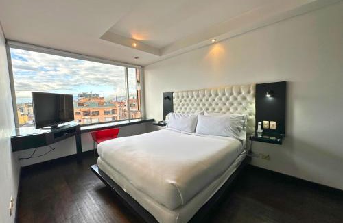 San Patricio Hotel | Hotel 104 Art Suites