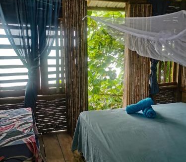 Nuqui Hotel | Chowa lodge