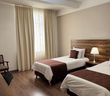 Villa Nueva Hotel | Hotel Nutibara