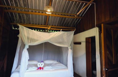 Nuqui Hotel | Cabañas Iracas del Mar