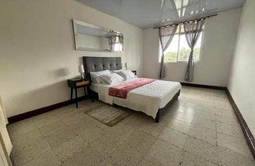 Calarca Apartment | ACOGEDOR APARTAMENTO DISPONIBLE eN CALARCA QUINDIO EXCELENTE UBICACION EN CONJUNTO CERRADO 2 HABITACIONES PARKING BIEN EQUIPADO