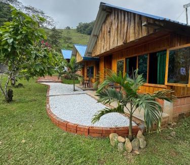 Samana Cabin | Cabañas orquídea