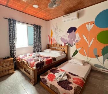 Capurgana Hotel | HOSTAL LAS FLORES