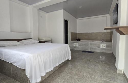 Sevilla Hotel | Hotel Valle del Café - Habitación con Jacuzzi 6