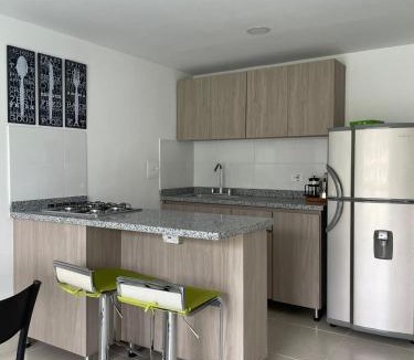 Manizales Apartment | CC Fundadores, cerca sector el Cable y CC Mall Plaza