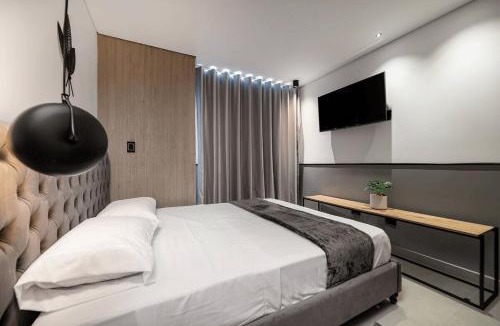El Poblado Apartment | Apt in el Poblado, walkable area with parking 215
