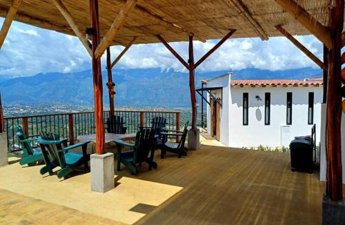 Santa Fe de Antioquia Villa | Vista preciosa-clima cálido-calma-pueblo histórico