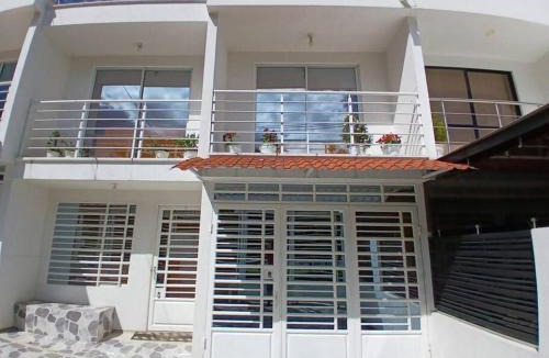 Moniquira House | Espectacular Casa en Barbosa Santander