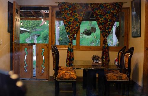 Rionegro House | Luna Verde Eco Hábitat - Hostal