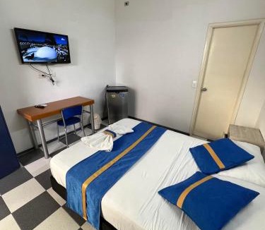 Cartago House | Hotel Boutique Santa Ana