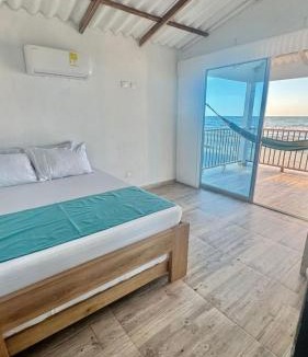 San Bernardo del Viento House | Hermosa Cabaña Frente Al Mar