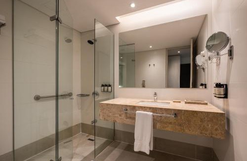 El Castillo Hotel | Hotel Estelar Square